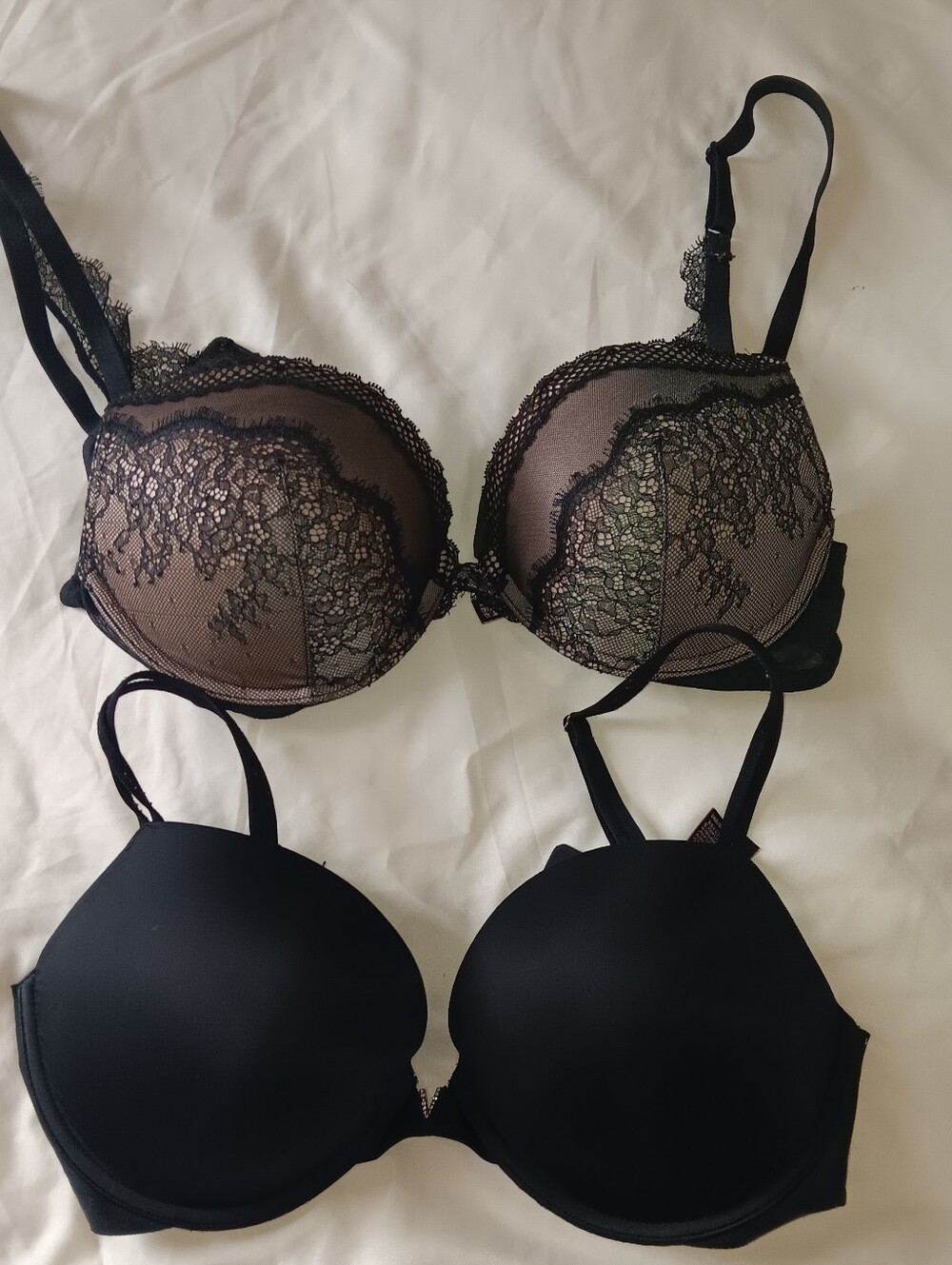 Two-Pack: Victorias Secrect Women's Black Lace Push-Up and Smooth T-Shirt Bras